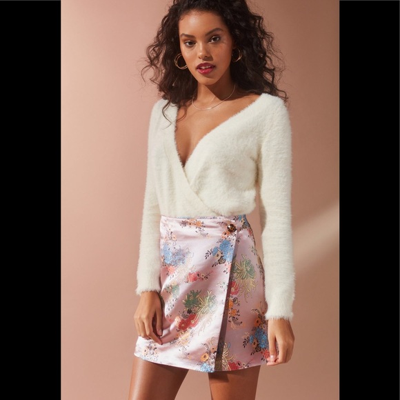 XSOLDX Urban Outfitters Sarina Silky Wrap Skirt - Picture 3 of 15